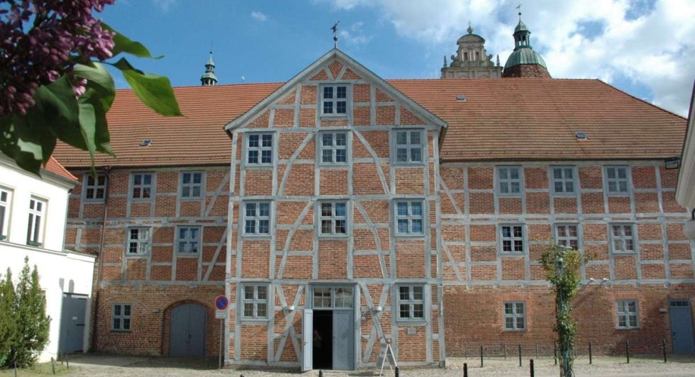 St&auml;dtische Galerie Wollhalle, &copy; G&uuml;strowTourismus e.V.