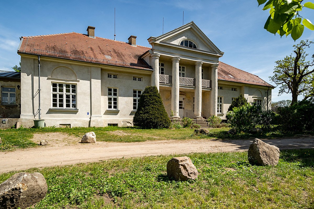 &copy; Von Deylen