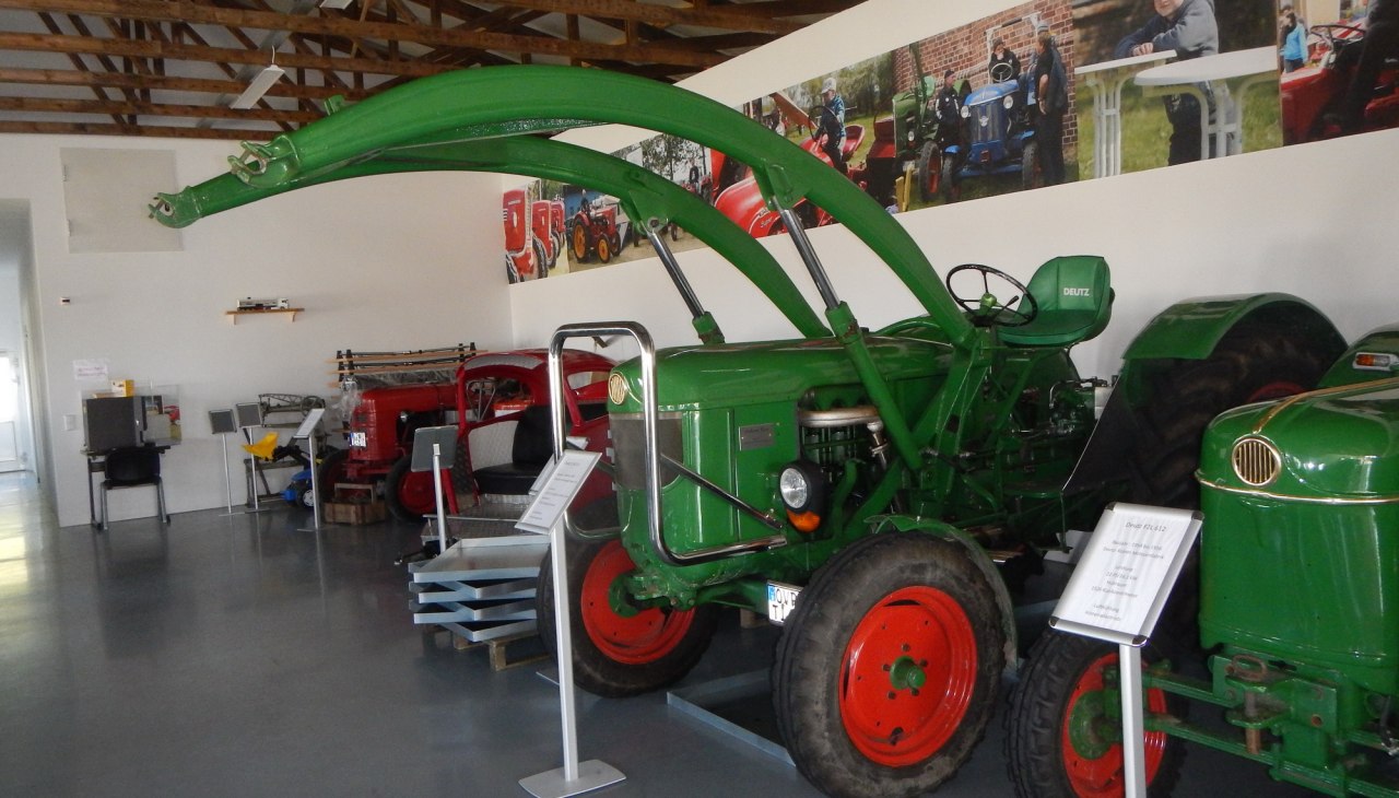 Halle Traktoren Welt Usedom, © Andreas Tietz Halle Traktoren Welt Usedom, © Andreas Tietz