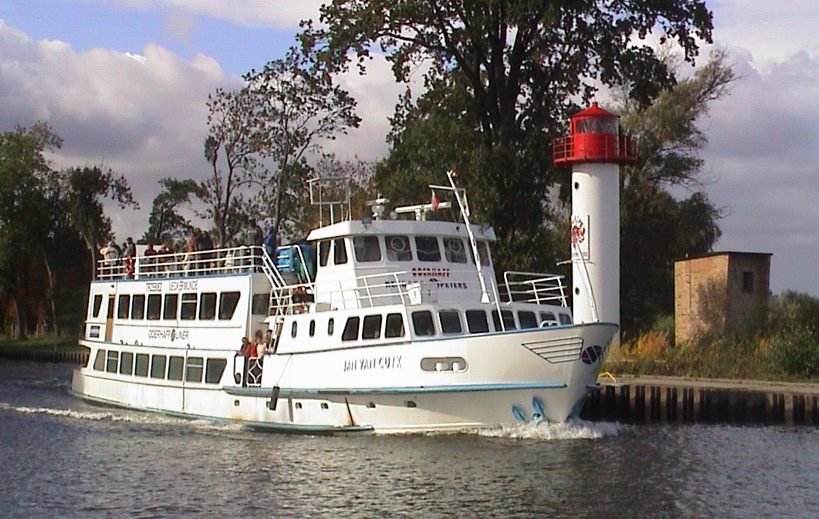 Fahrgastschiff Jan van Cuyk am Ueckerkopf, © Kay Peters Fahrgastschiff Jan van Cuyk am Ueckerkopf, © Kay Peters