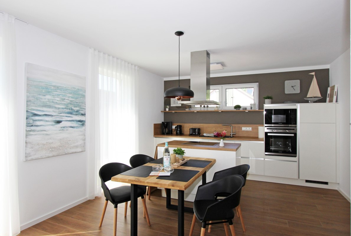 &copy; Blauwasser-Luv Zingst