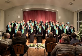 Der Peenechor eröffnet das Peenefest mit einem Konzert. // © Hansestadt Demmin Der Peenechor eröffnet das Peenefest mit einem Konzert. // © Hansestadt Demmin