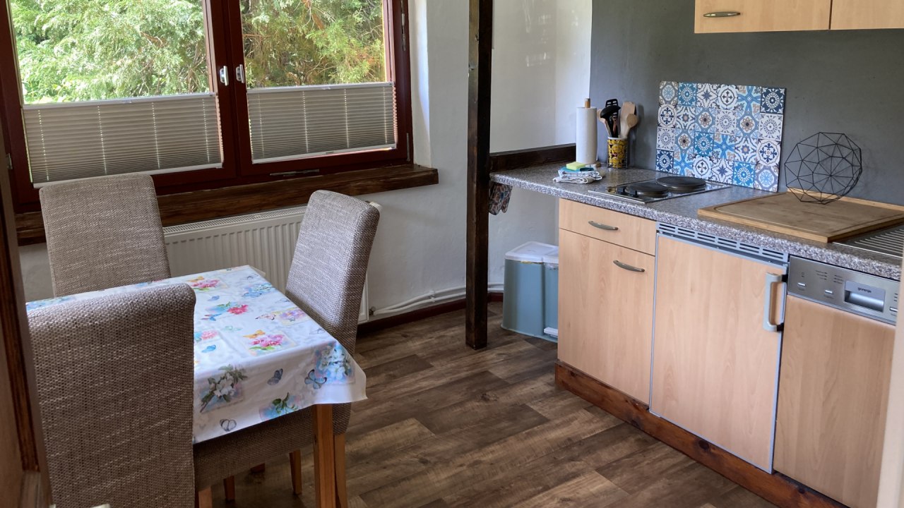 Keuken met eethoek // &copy; Kati K&auml;mnitz