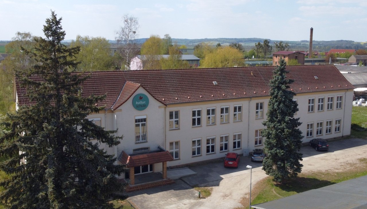 Haus Frontansicht, © Kultur.Schule Malchin / Zeissler Haus Frontansicht, © Kultur.Schule Malchin / Zeissler