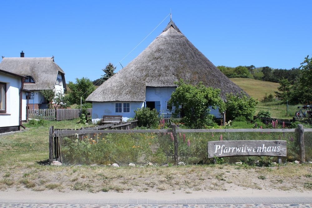 Pfarrwitwenhaus Gro&szlig; Zicker, &copy; Bildarchiv Biosph&auml;renreservatsamt S&uuml;dost-R&uuml;gen