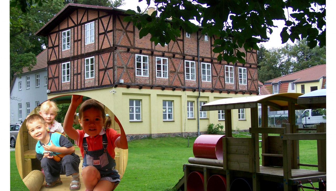 Blick vom Spielplatz auf das Familienzentrum, © Familienzentrum Neustrelitz Blick vom Spielplatz auf das Familienzentrum, © Familienzentrum Neustrelitz