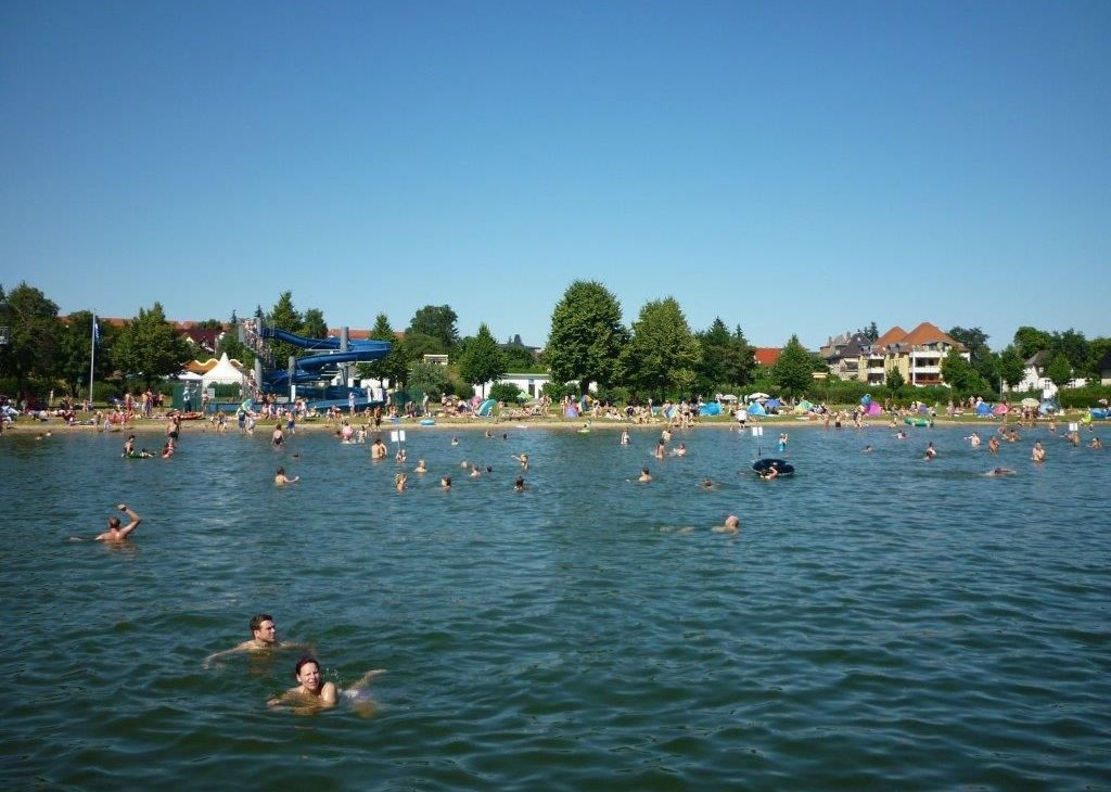 Openbaar zwembad, © Stadt Waren (Müritz) Openbaar zwembad, © Stadt Waren (Müritz)