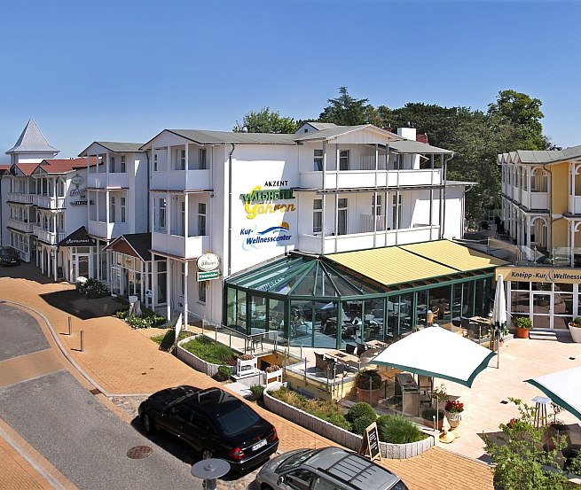 Das AKZENT Waldhotel Göhren auf der Insel Rügen direkt am Strand, © AKZENT Waldhotel Göhren GmbH Das AKZENT Waldhotel Göhren auf der Insel Rügen direkt am Strand, © AKZENT Waldhotel Göhren GmbH