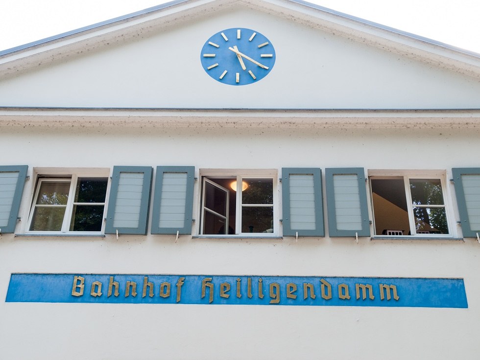 Gedeelte van het hoofdgebouw // &copy; Frank Burger