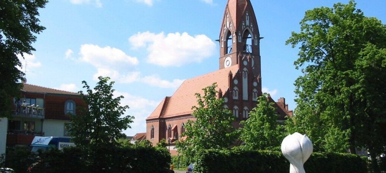 Maria-Rosenkranz-Königin-Kirche,
Katholische Kirche Demmin // © Hansestadt Demmin Maria-Rosenkranz-Königin-Kirche,
Katholische Kirche Demmin // © Hansestadt Demmin