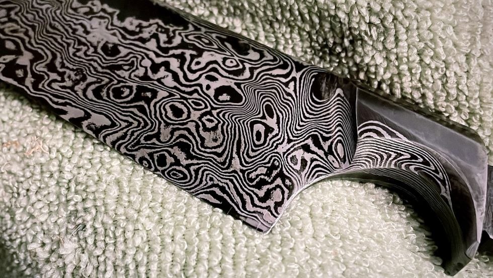 Damast als Kunstform. Kein Messer wie das andere. Die Faszination von hunderten Lagen Stahl, © Richard Lehmann