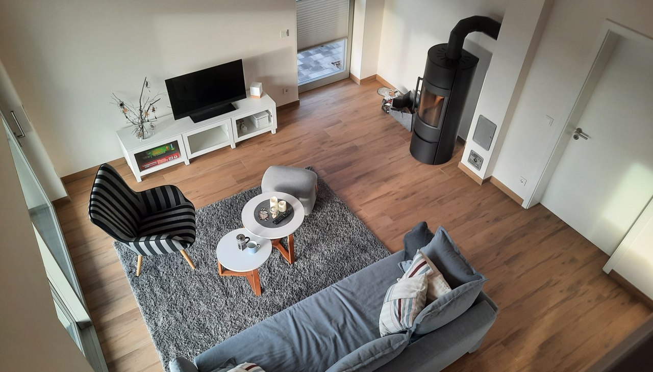 Blick von der Galerie in den Wohnbereich, &copy; Oliver Milz