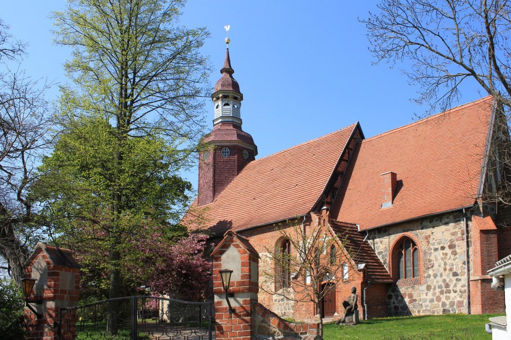 Pfarrkirche Dargun, © Marlies Kiauka Pfarrkirche Dargun, © Marlies Kiauka