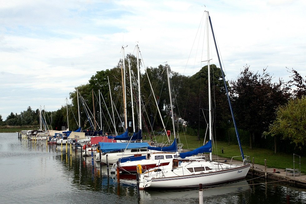 Segelschule   Bootsanleger // &copy; Sabrina Wittkopf-Schade
