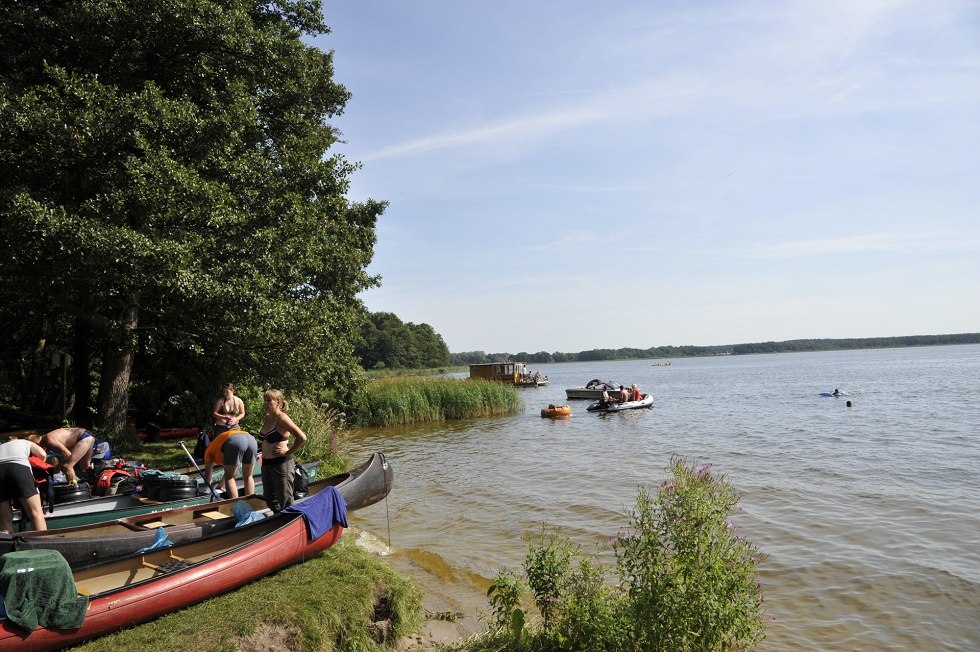 Je eigen boten vinden een veilige haven in de jachthaven van Havelberge, die in 2014 is voltooid. // &copy; Haveltourist GmbH & Co. KG