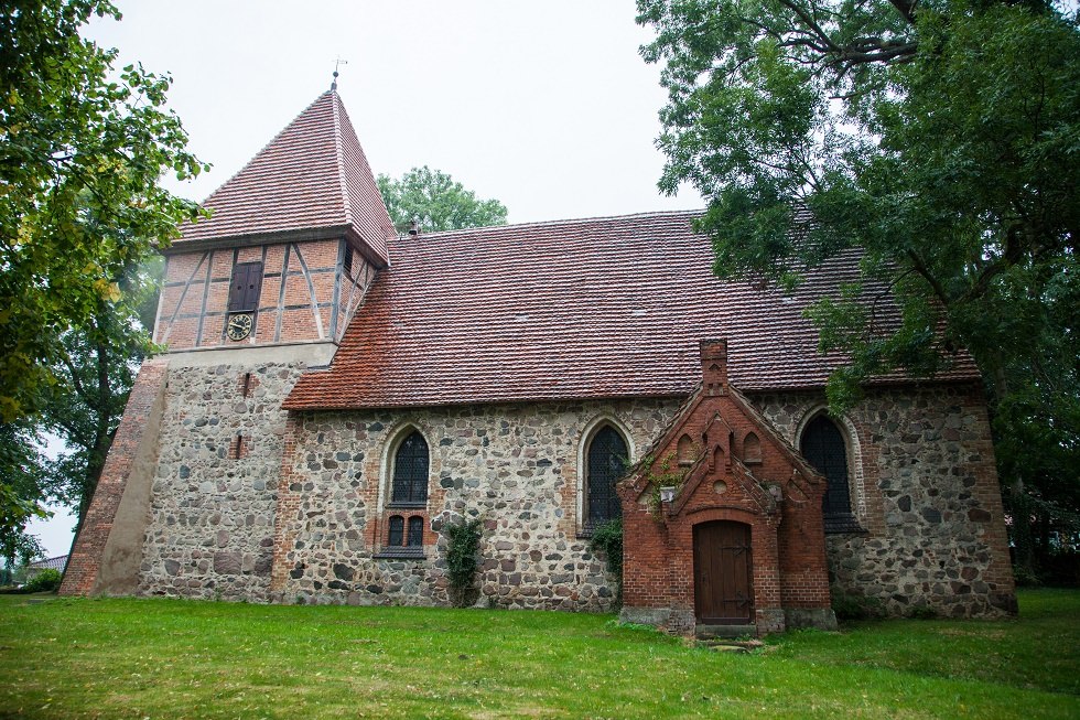 Kerk aan de kant // &copy; Frank Burger