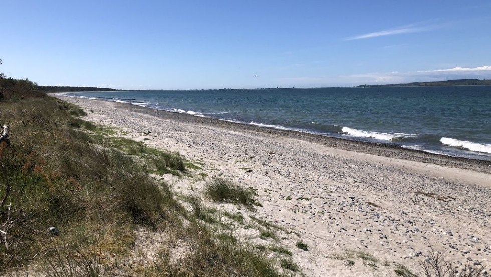 Einsamer Strand auf dem Bug // &copy; Volker Barthmann