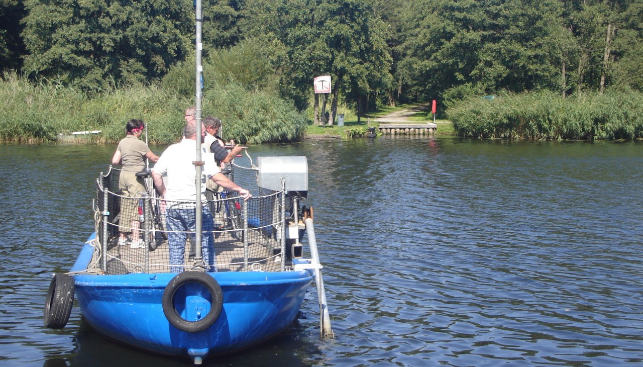 Van Stolpe naar Stolpmühl is het slechts een paar minuten rijden naar de Peene vallei., © Tourismusverband Vorpommern e.V. Van Stolpe naar Stolpmühl is het slechts een paar minuten rijden naar de Peene vallei., © Tourismusverband Vorpommern e.V.