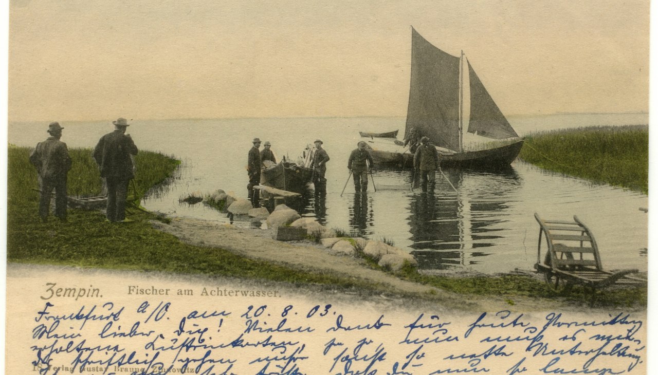 Vortrag "Das Achterwasser - Wissenswertes und Bedeutung" mit Ingo Zander, &copy; 01 Fischer am Achterwasser.JPG