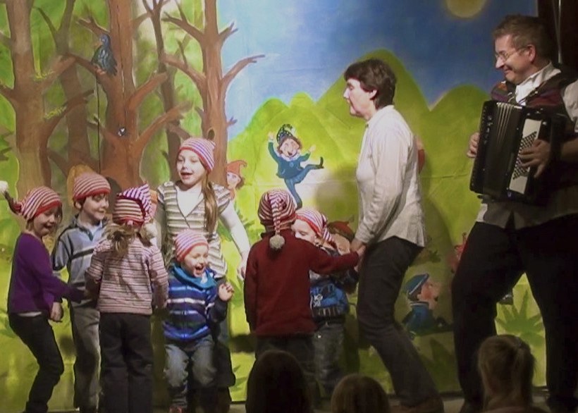 Woffelpantoffel - Viele kleine Zappelzwerge, &copy; Woffelpantoffel_Viele_kleine_Zappelzwerge_erh_101225.jpg