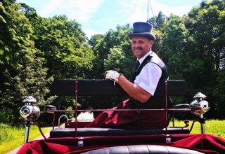 Mit Axel Peters und seinem Team die Natur in der Rostocker Heide naturnah erleben, © Mecklenburger Kutsch- und Kremserfahrten/ Axel Peters