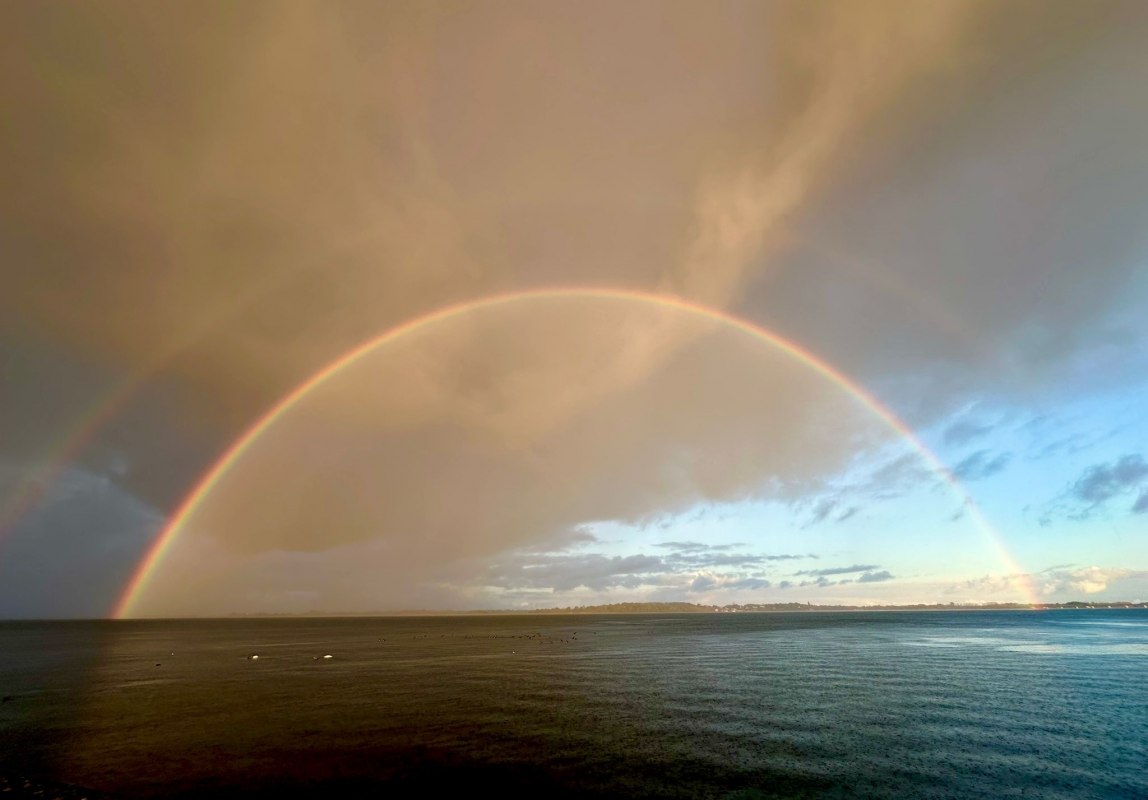 Blick von der Sundpromenade nach R&uuml;gen // &copy; Hilke Castner