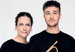 &copy; Mathias Bothor