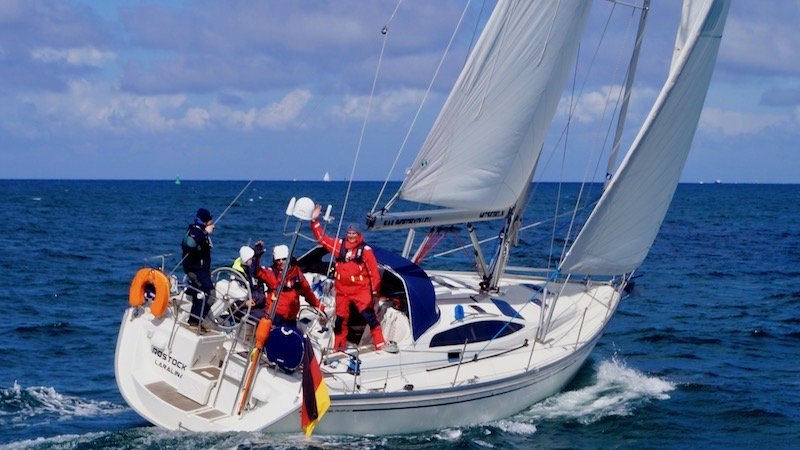 Tagestörn, Wochenendtörn und Segelurlaub ab dem Rostocker Stadthafen // © jan Möller Tagestörn, Wochenendtörn und Segelurlaub ab dem Rostocker Stadthafen // © jan Möller