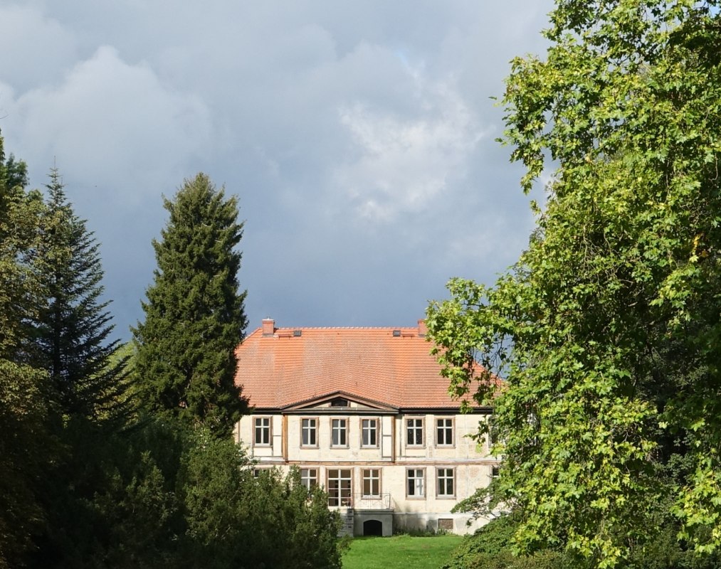 Gutshaus vom Park aus gesehen // &copy; Bettina Burchardt