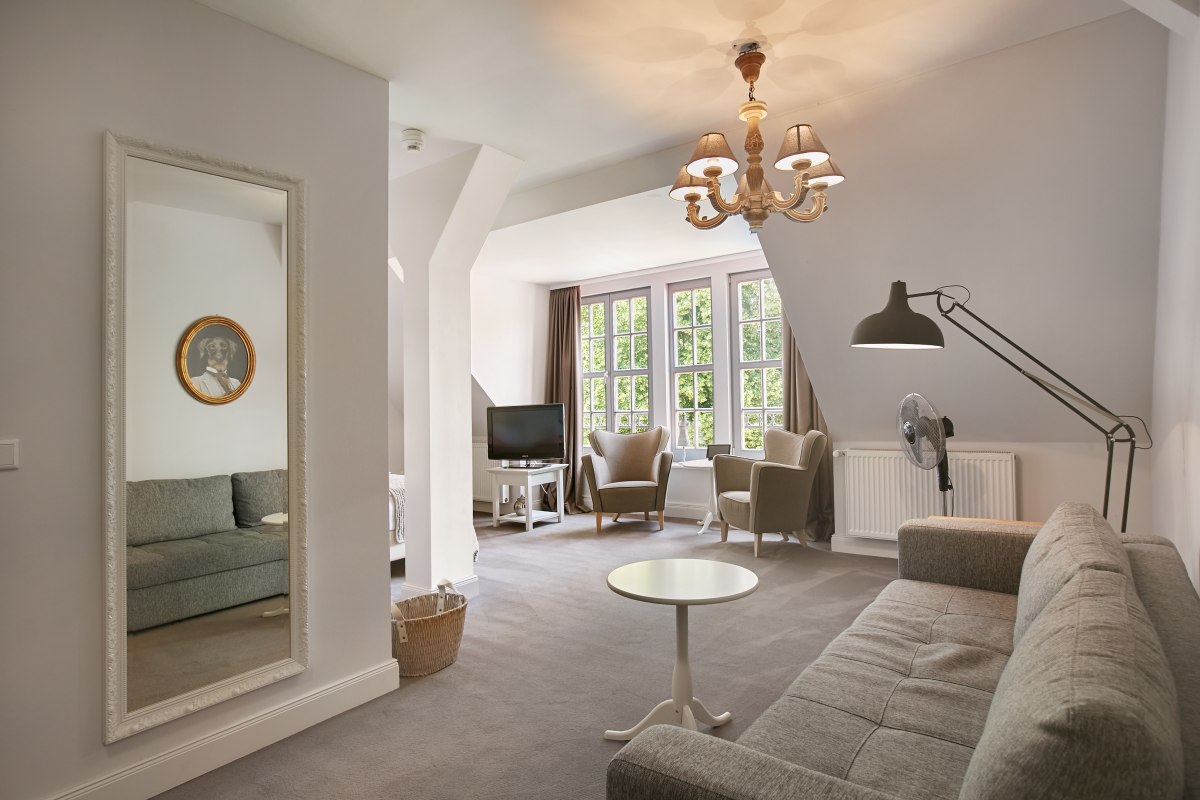 Modern en gezellig ingerichte kamers bij Gut Vorbeck // &copy; Gut Vorbeck / Thomas Mandt