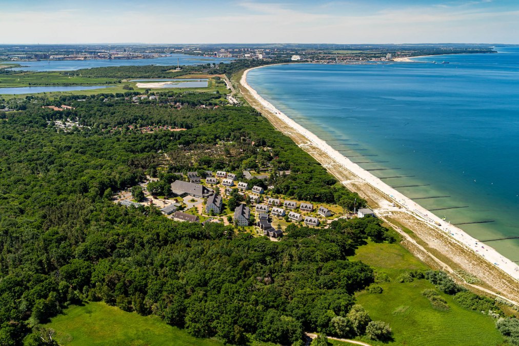 Das StrandResort Markgrafenheide aus der Luft, &copy; Alexander Rudolph@DOMUSimages