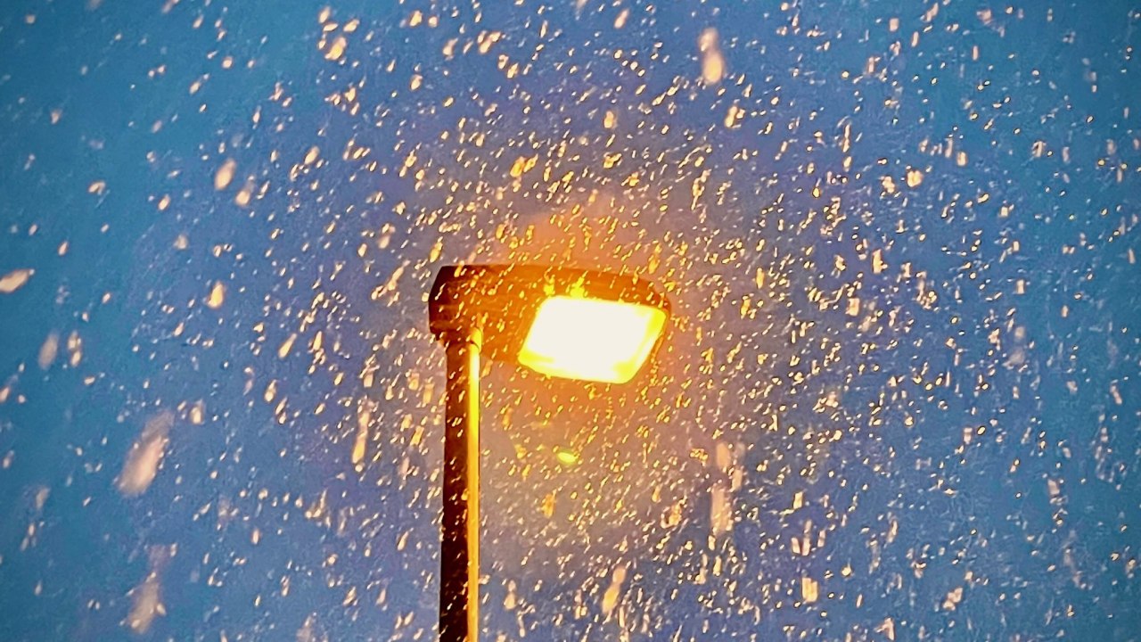 Fallendes LichtDieser Moment gehört keinem Archiv. // © Matthias Radtke • mats-ig.art Fallendes LichtDieser Moment gehört keinem Archiv. // © Matthias Radtke • mats-ig.art