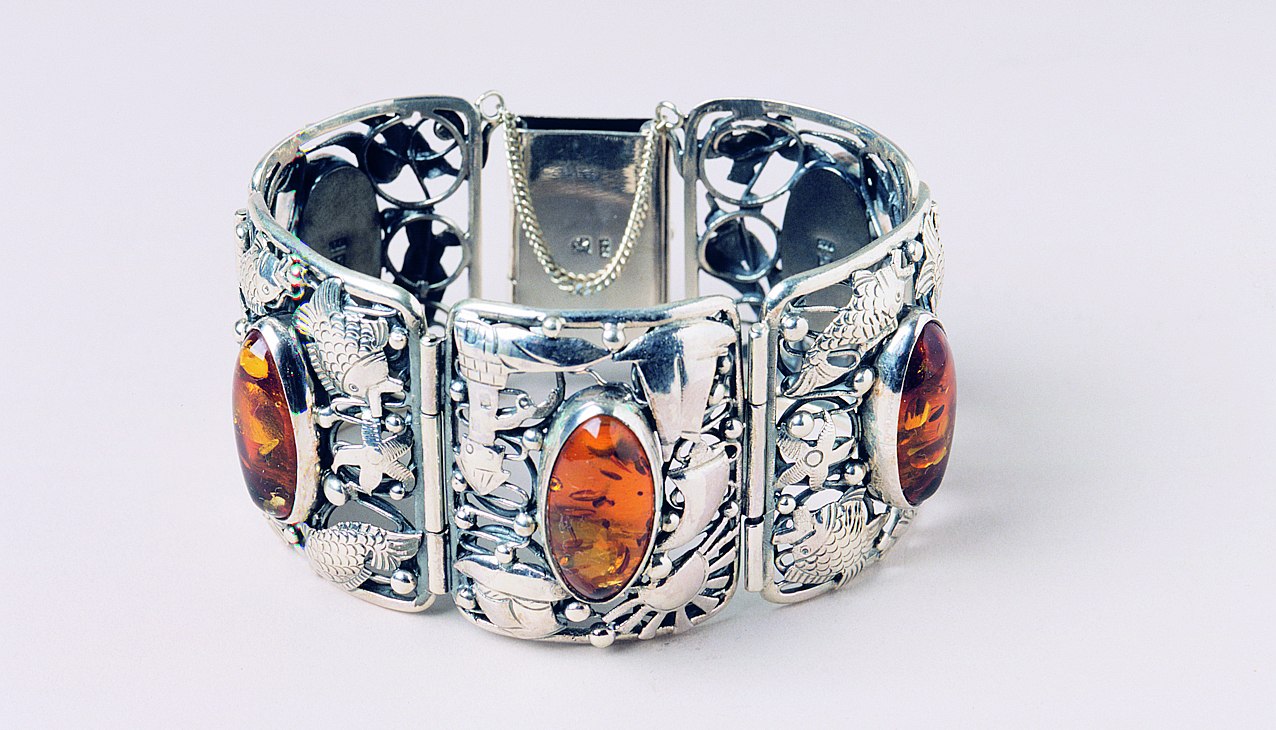 Die Traditionsmarke" Fischlandschmuck", &copy; Uta Erichson