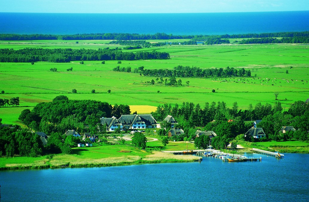 Luftbild des Hotels Haferland, © Voigt & Kranz Luftbild des Hotels Haferland, © Voigt & Kranz