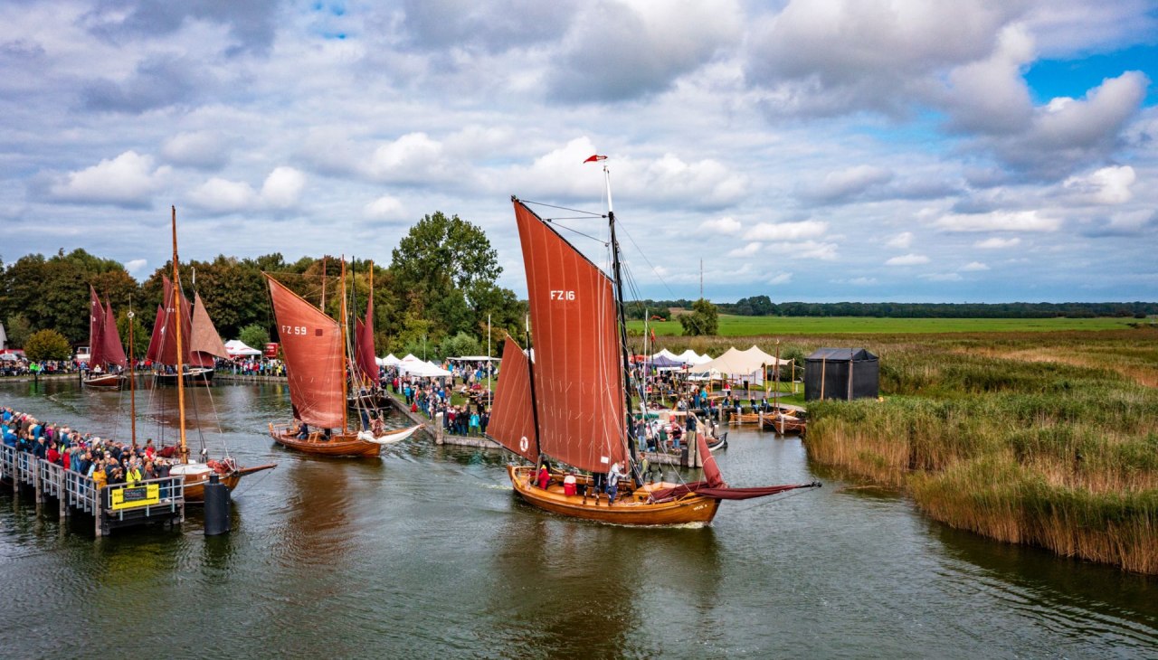Fischerregatta Hafen, &copy; Voigt&Kranz UG, ostsee-kuestenbilder.de