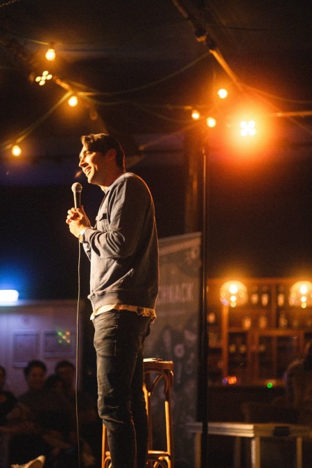 Stand-up-Comedy mit Anton Knaus · BLAUER MITTWOCH, © Anton Knaus