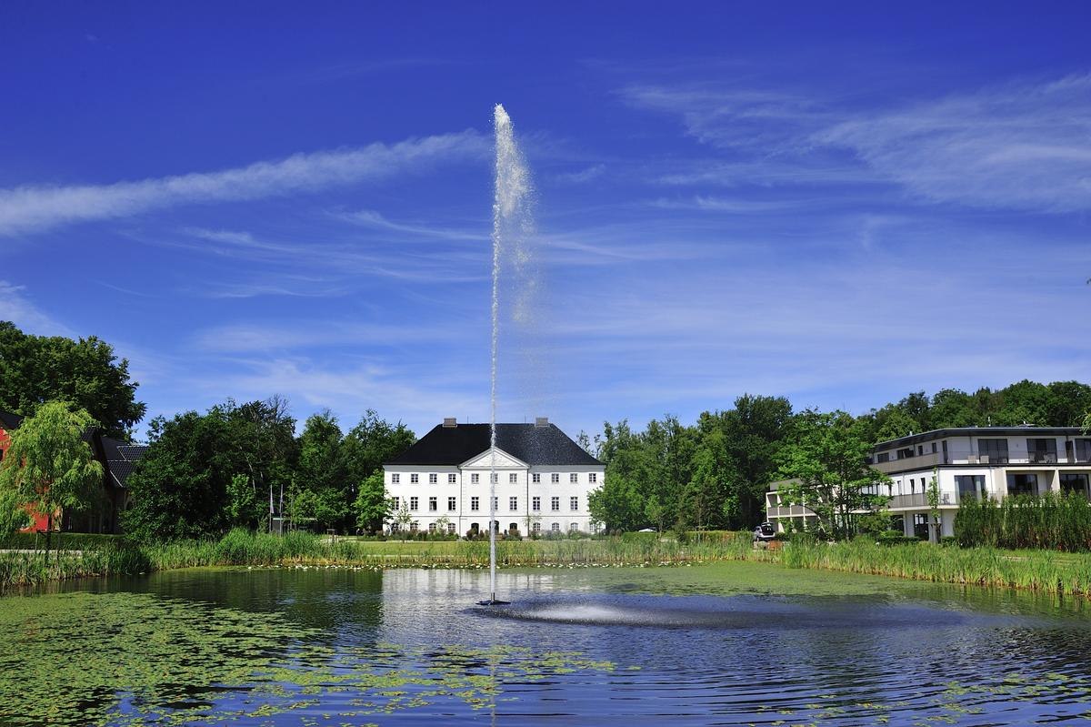 &copy; schlossgut gro&szlig; schwansee