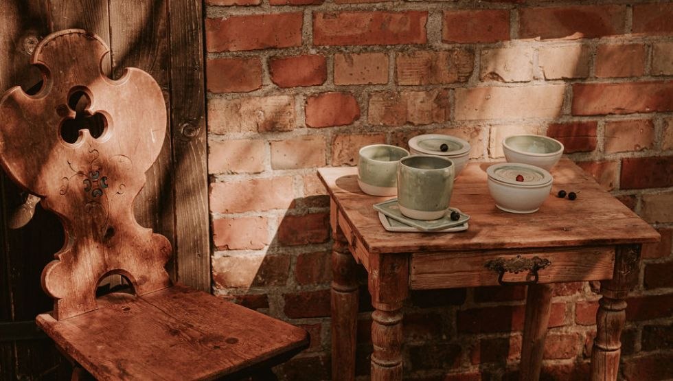 Keramik im Innenhof, &copy; Birke Eilenberger