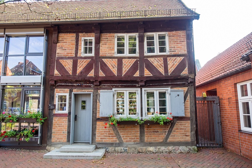 Am Ratsdienerhaus gelang eine gelungene Symbiose aus moderner und historischer Architektur. // &copy; Frank Burger