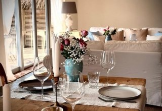 Aufenthaltsbereich und Esszimmer // © Thomas Paulus Aufenthaltsbereich und Esszimmer // © Thomas Paulus