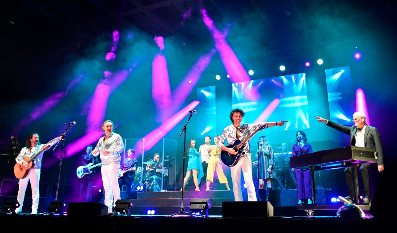 Massachusetts // © GABRIEL MUSIC PRODUCTIONS Massachusetts // © GABRIEL MUSIC PRODUCTIONS