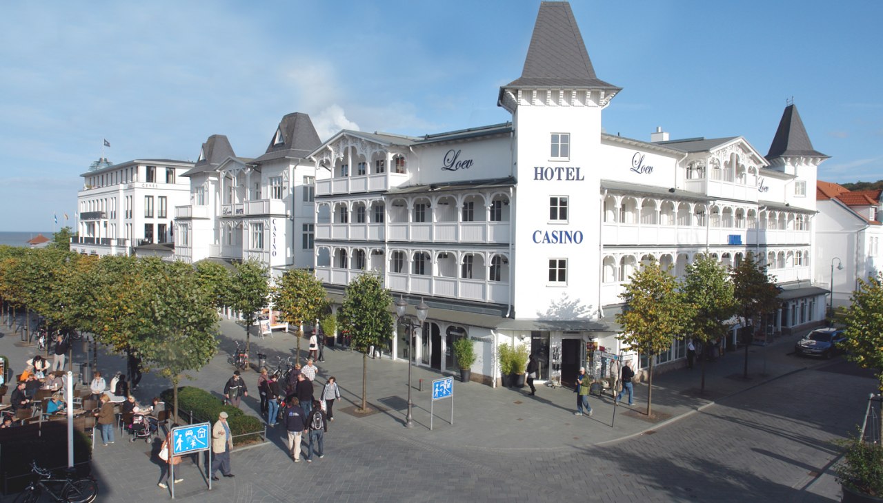 Ihr privat geführtes 4 Sterne Hotel direkt im Zentrum von Binz., © VELA Hotels AG Ihr privat geführtes 4 Sterne Hotel direkt im Zentrum von Binz., © VELA Hotels AG