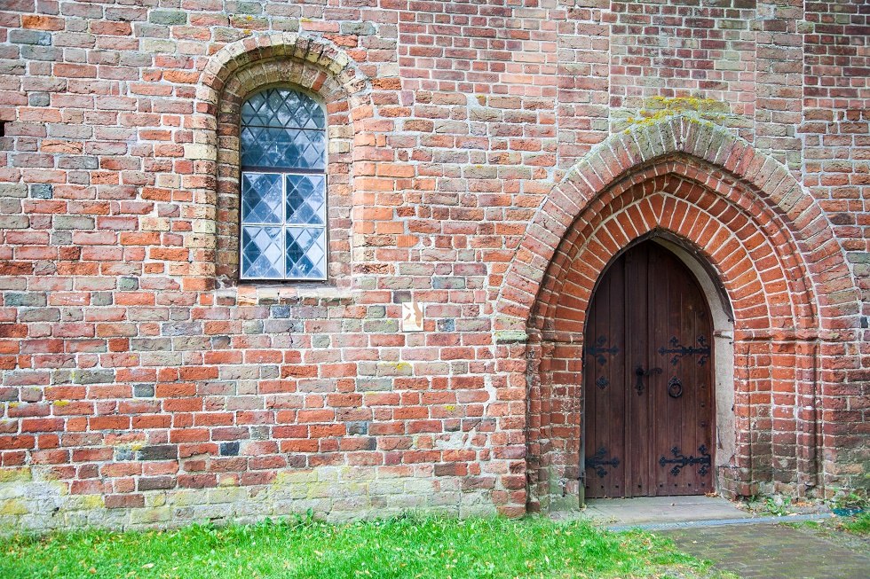 de ingang aan de gevel // &copy; Frank Burger