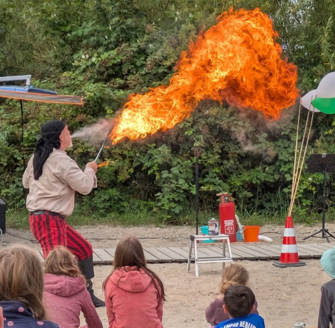 Pirat am Wohlenberger Strand // &copy; Stadt Kl&uuml;tz