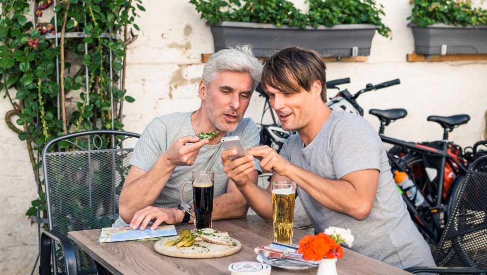 Radlerpause am Brauhaus am Lohberg // &copy; TMV, A. S&uuml;&szlig;