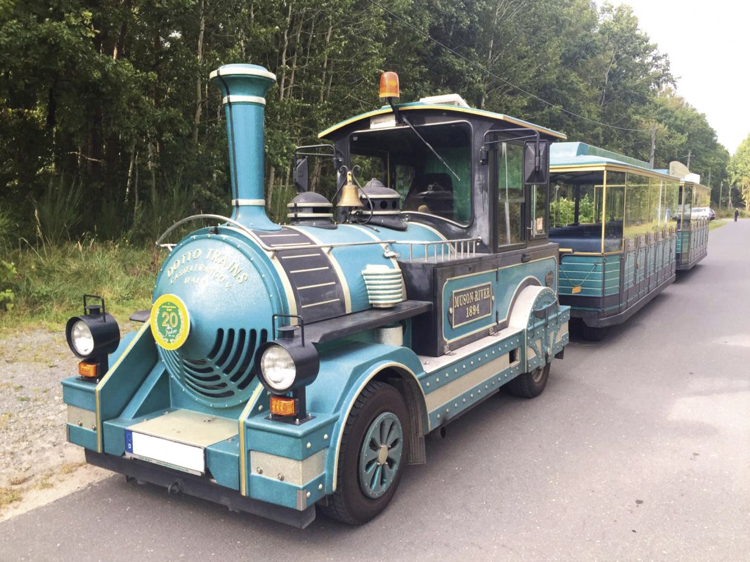 Plauer sneltram // &copy; Fahrgastschifffahrt Wichmann