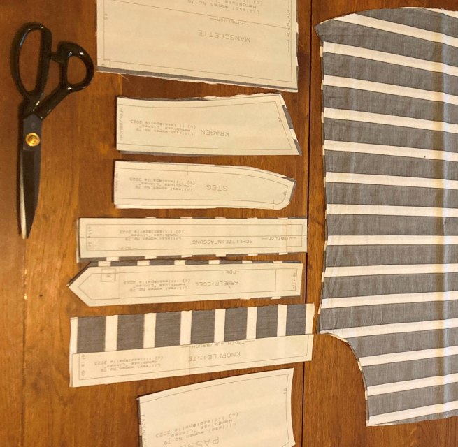 Schnittteile einer Bluse, © Katharina Ostermeier Schnittteile einer Bluse, © Katharina Ostermeier