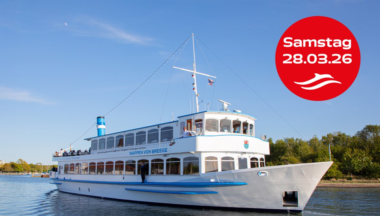 Wittower Fr&uuml;hlingsausfahrt mit der Wappen von Breege, &copy; Wei&szlig;e Flotte GmbH