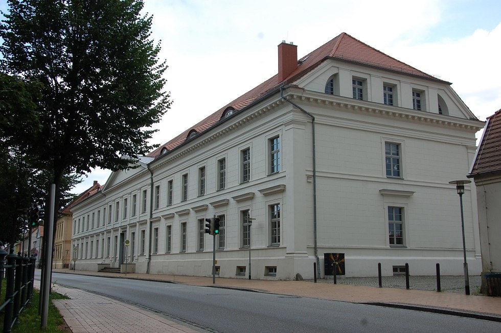 Im Lehrerseminar in der Kanalstraße wurden früher die Mecklenburger Lehrer ausgebildet. // © Gabriele Skorupski Im Lehrerseminar in der Kanalstraße wurden früher die Mecklenburger Lehrer ausgebildet. // © Gabriele Skorupski
