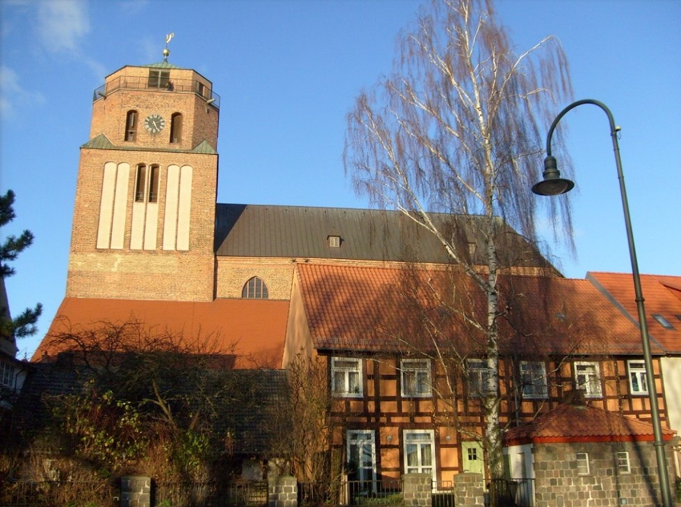 Blick zum begehbaren Turm der St. Petri Kirche, &copy; Hallfarth